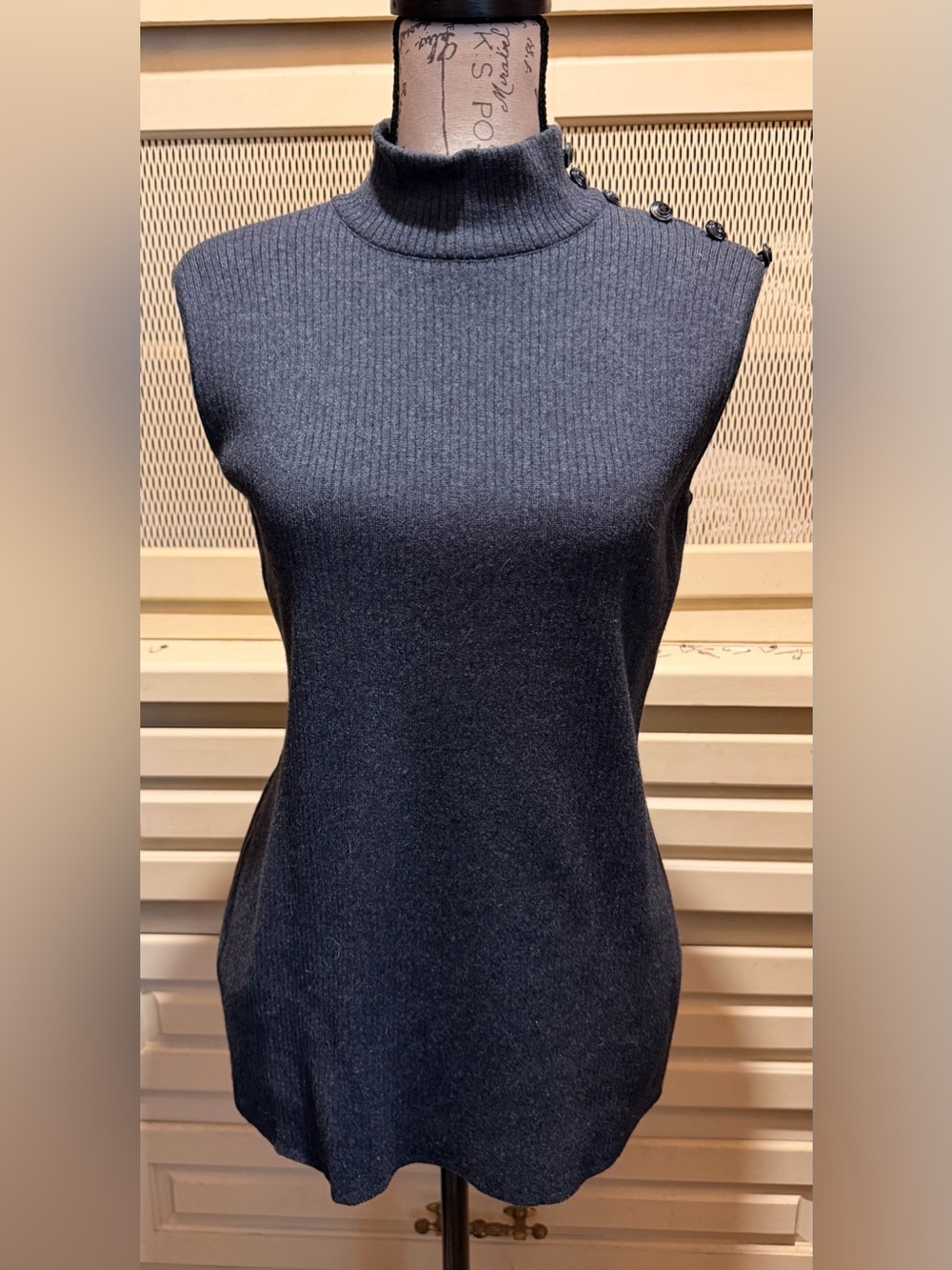 VTG Escada Cashmere Wool Ribbed Mock Neck Sweater Vest Gray